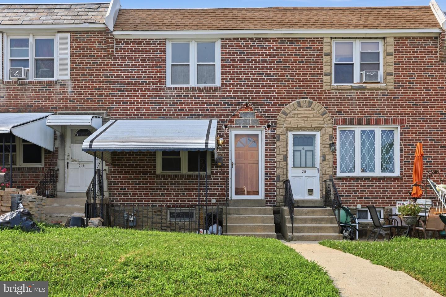 217 Cambridge Rd — photo
