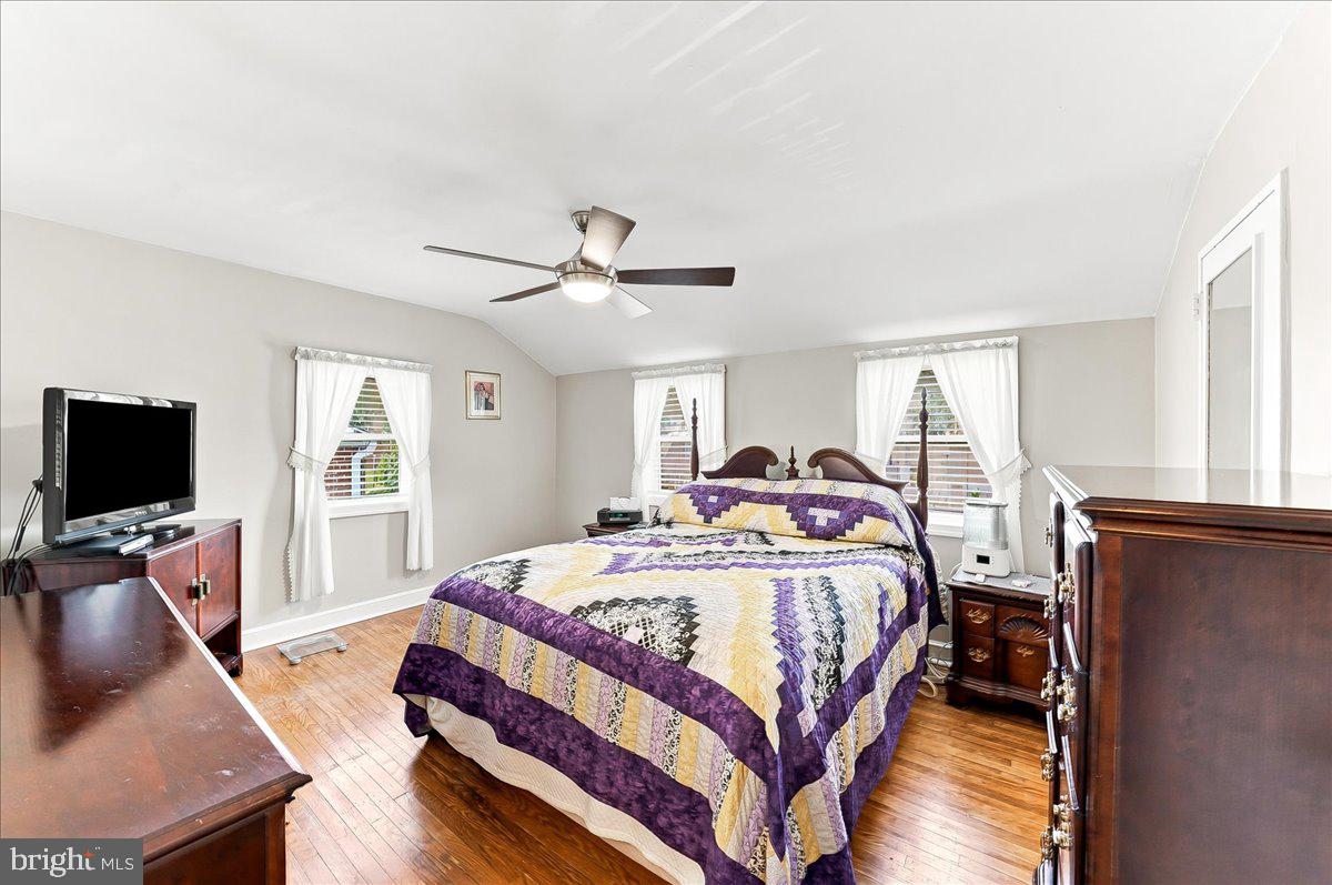 1126 Agnew Dr — photo