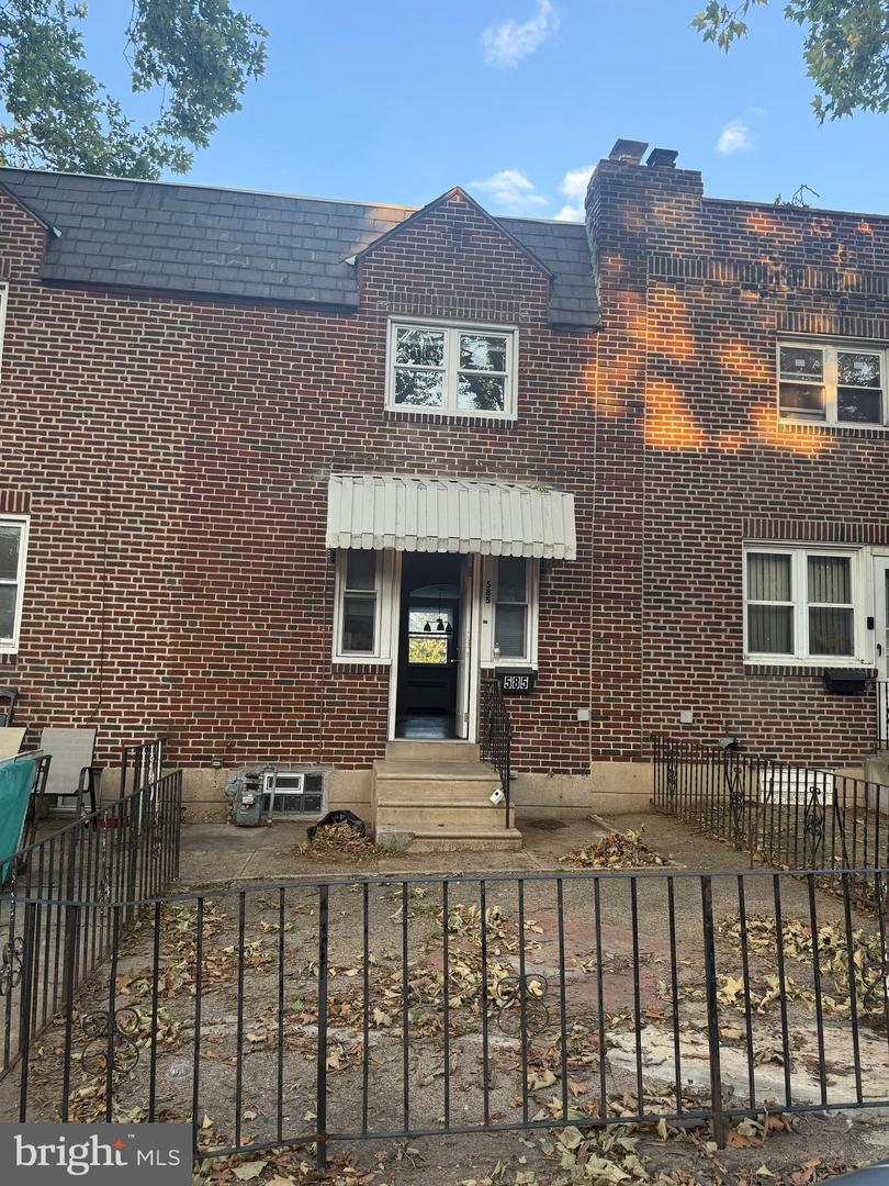 585 Snowden Rd — photo