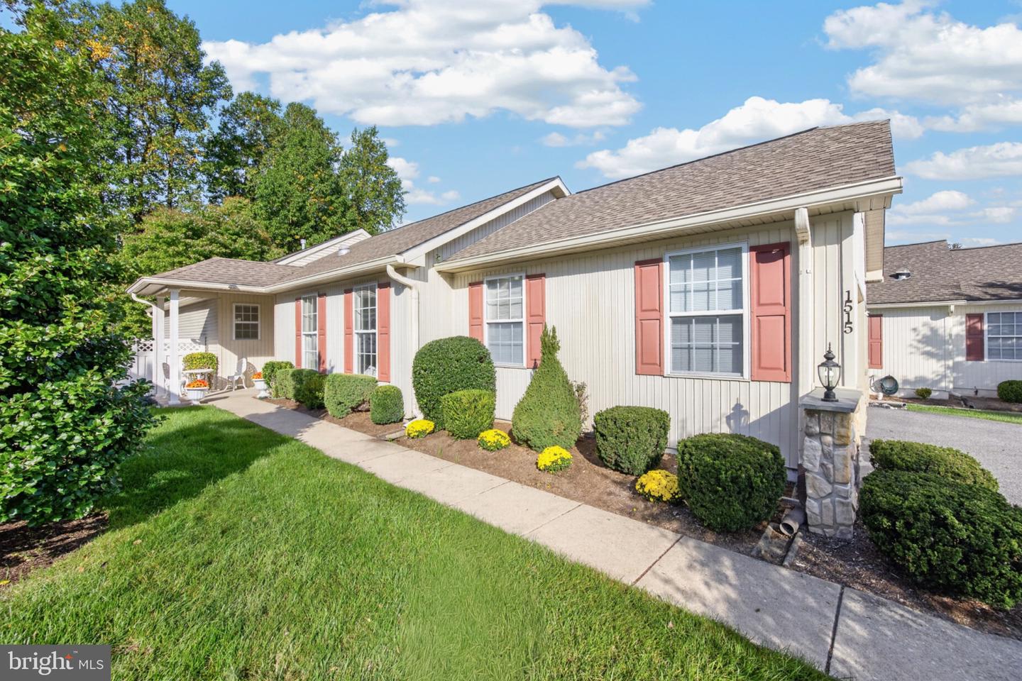 1515 N Hunting Horn Turn — photo