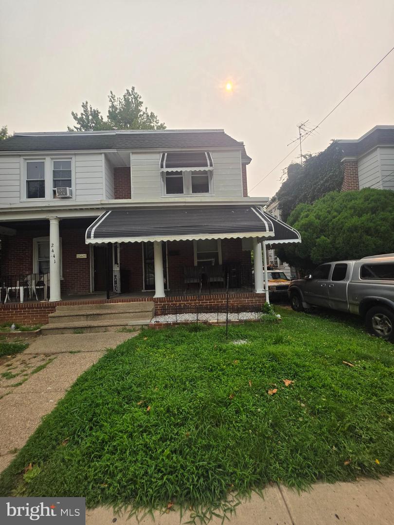 2439 Madison St — photo