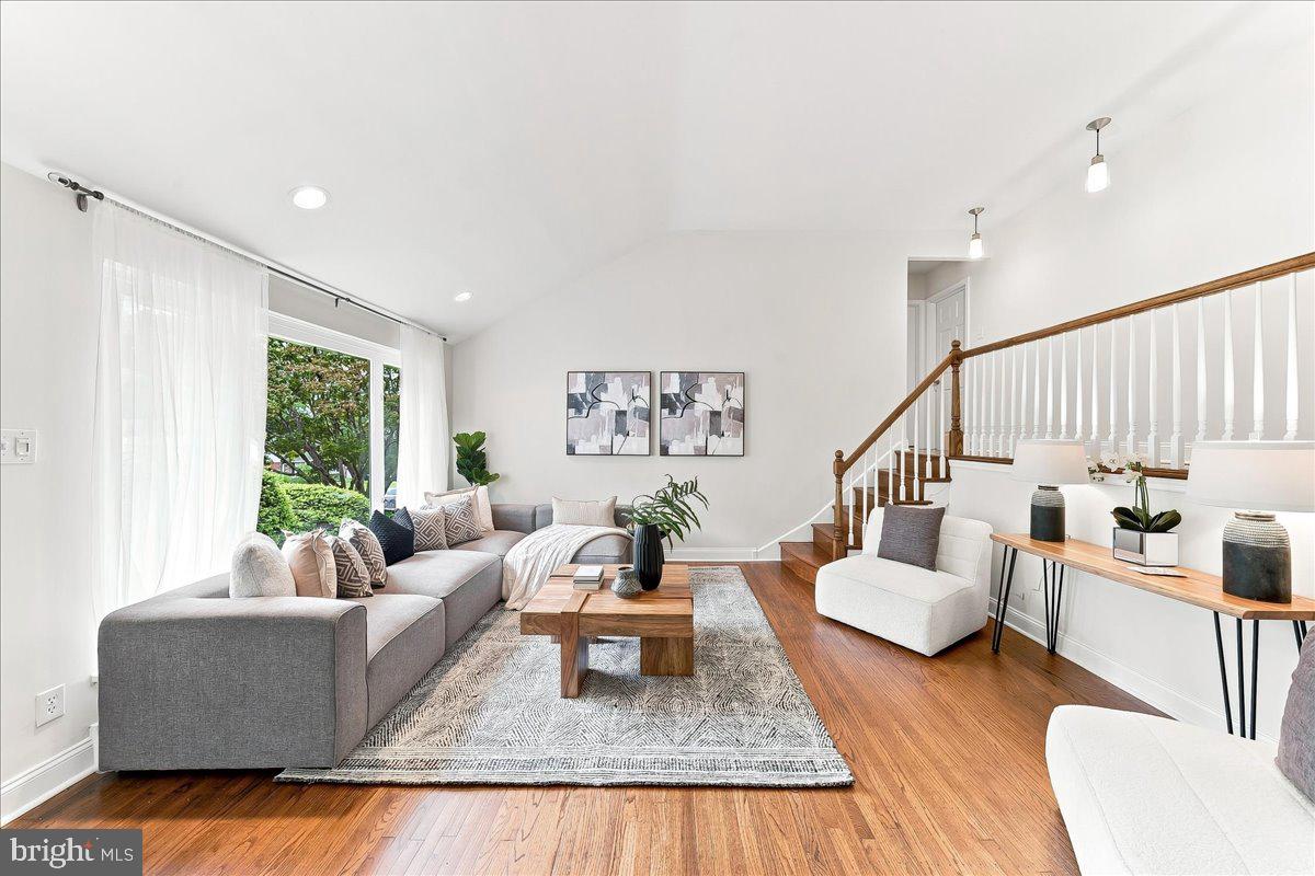 326 GLEN RIDGE ROAD, HAVERTOWN PA 19083 — photo 2