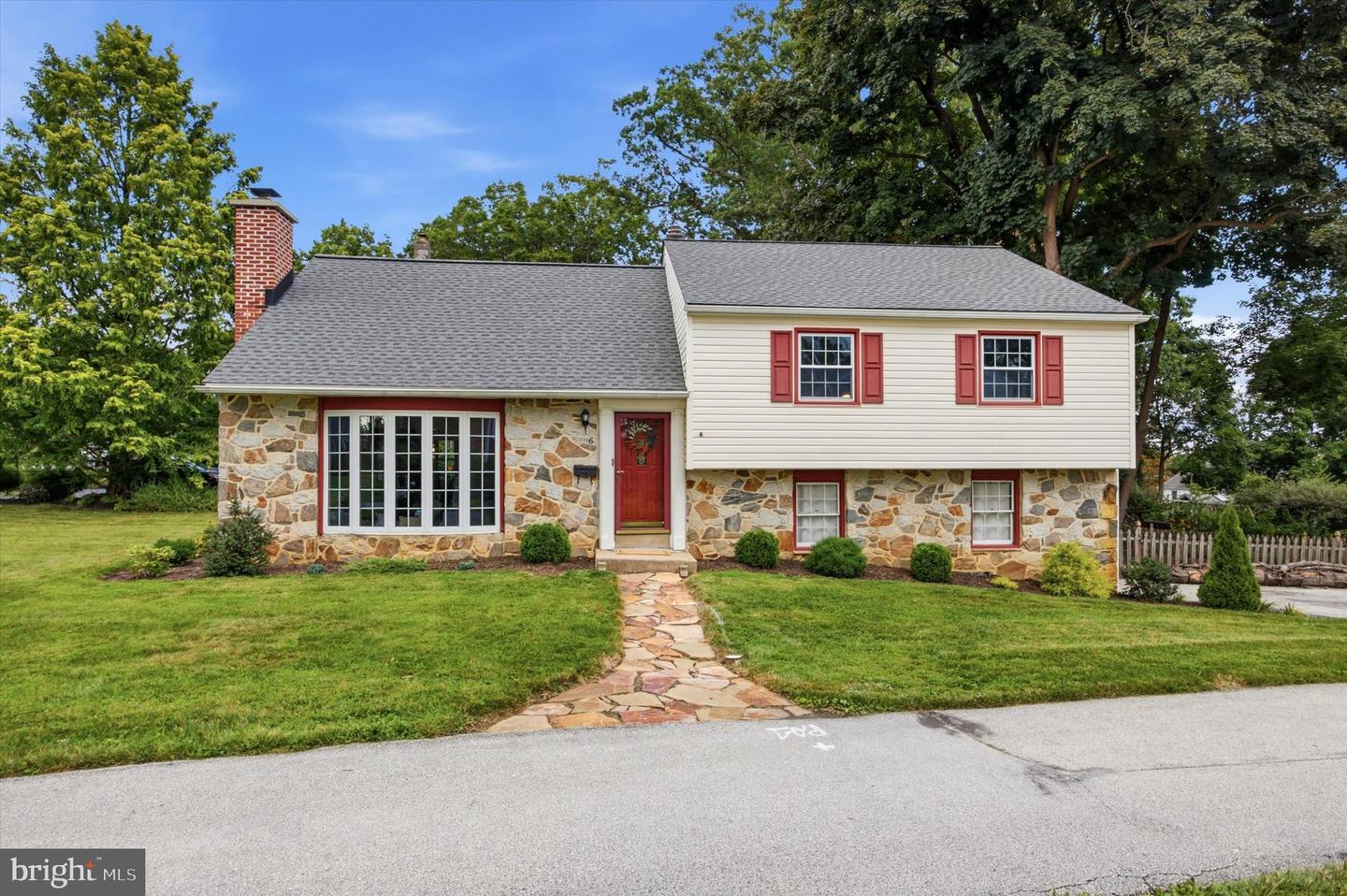 6 Sharpless Ln — photo