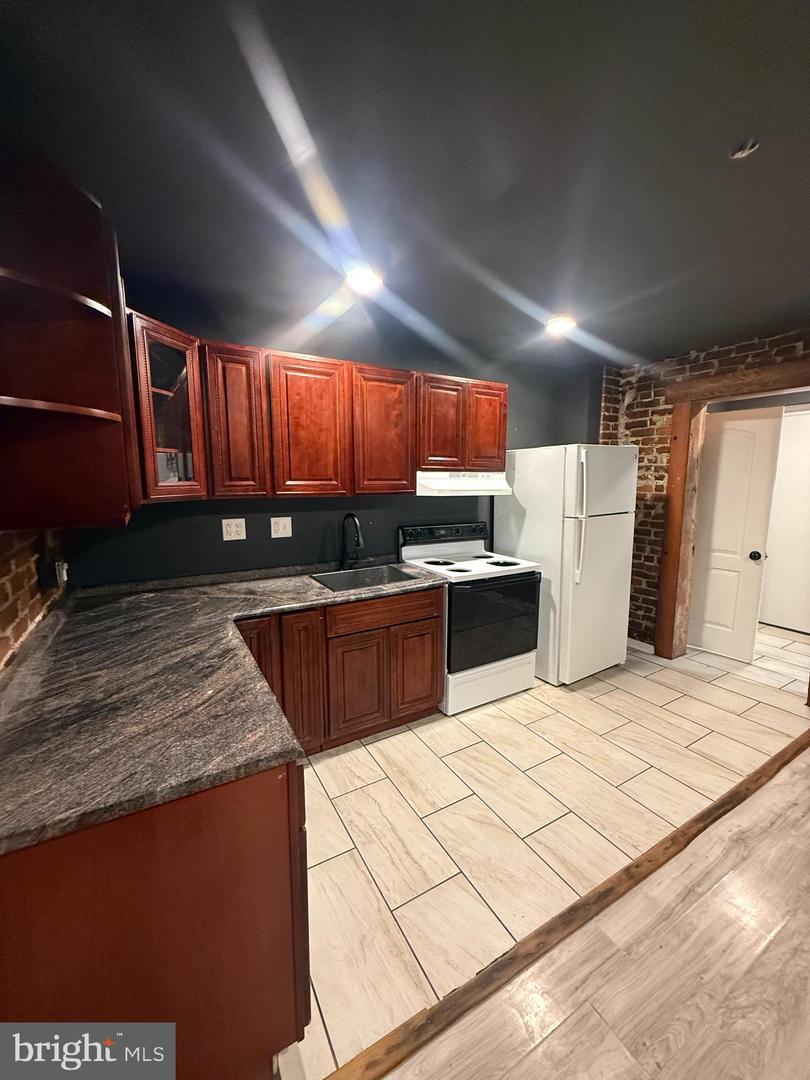 24 Marshall Ave #3 — photo