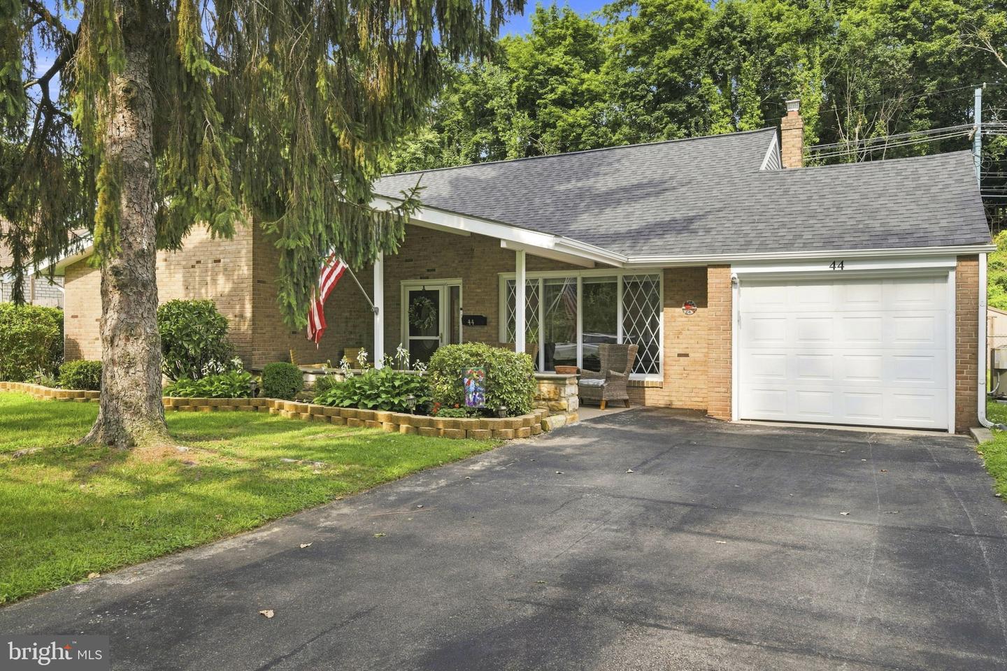 44 S Brookside Road, Springfield, PA 19064