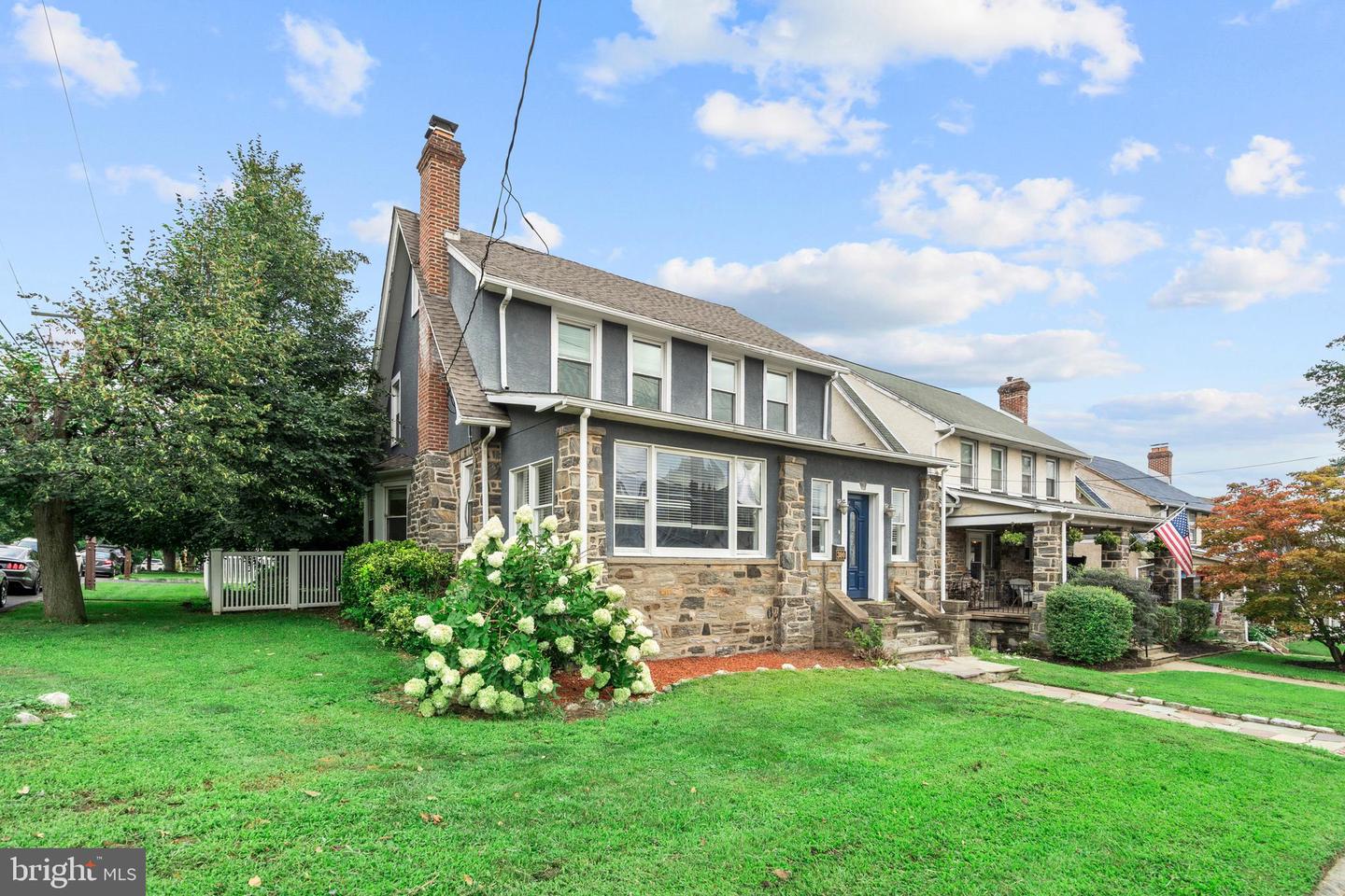 300 E Township Line Rd — photo