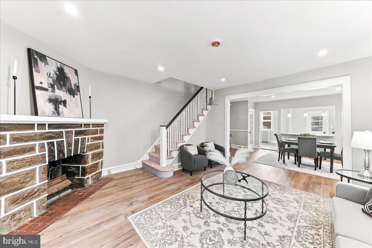 4040 Ellendale Rd — photo