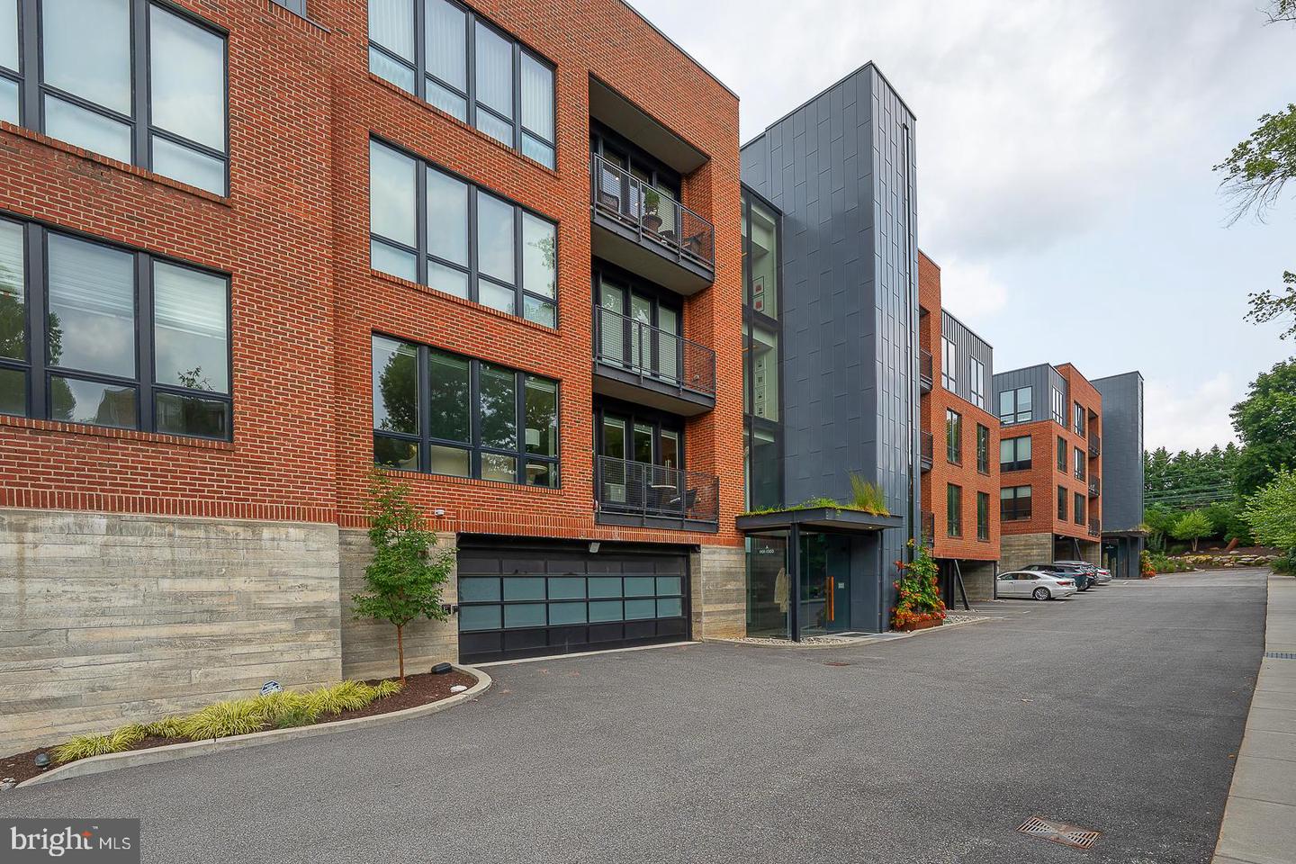 427 E Lancaster Avenue #1301, Wayne, PA 19087 — photo 2