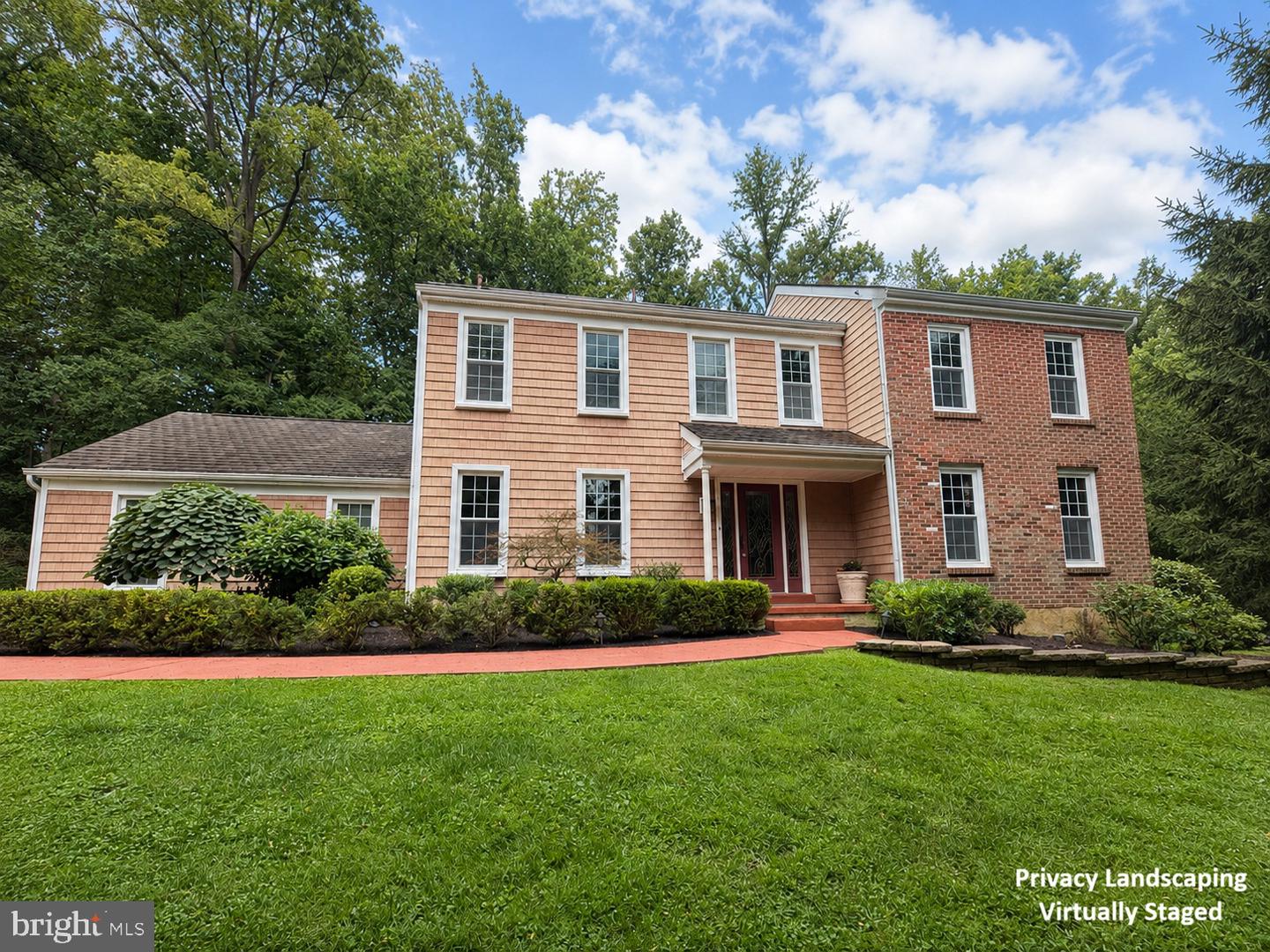 27 Roberts Rd — photo