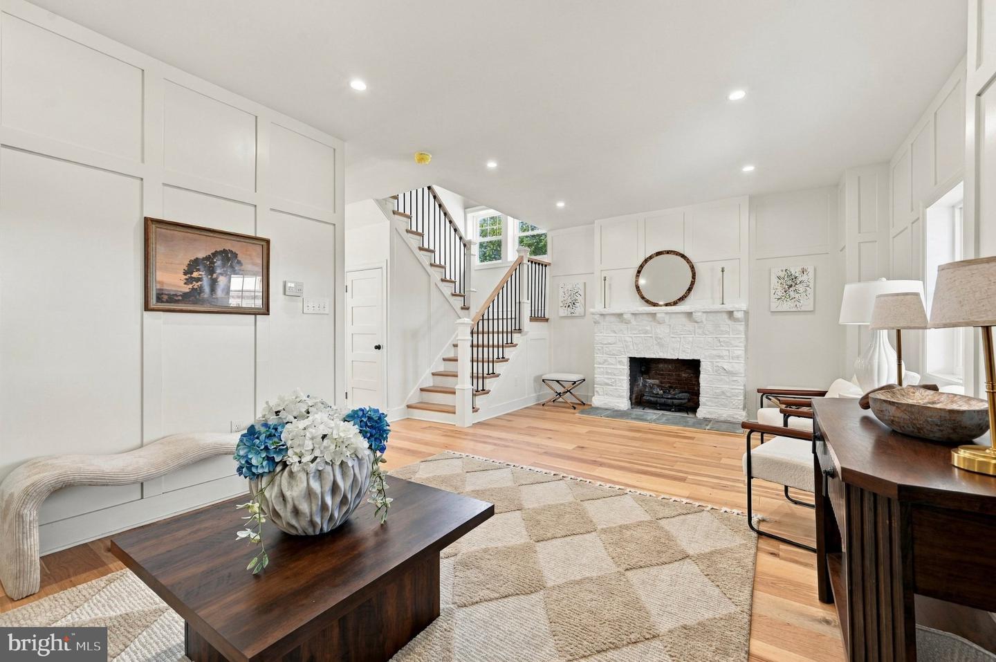 1216 Darby Rd — photo