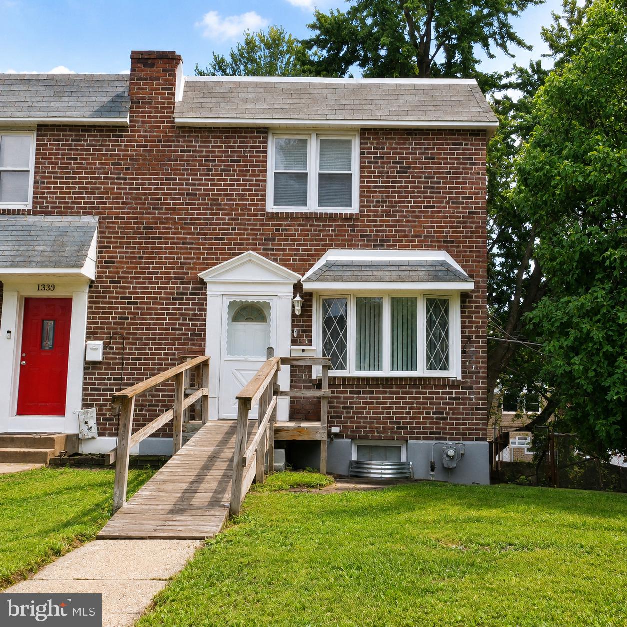 1335 Elson Rd — photo