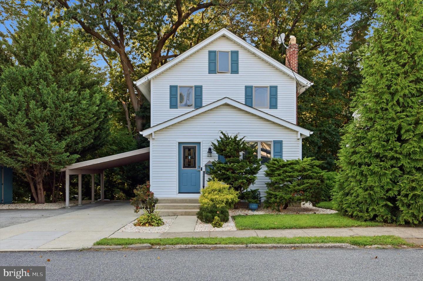 425 Bartlett Ave — photo