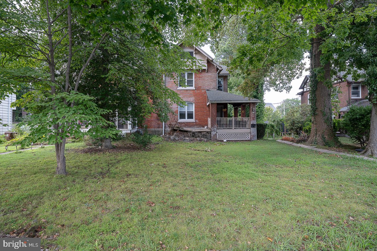 59 Fairview Ave — photo