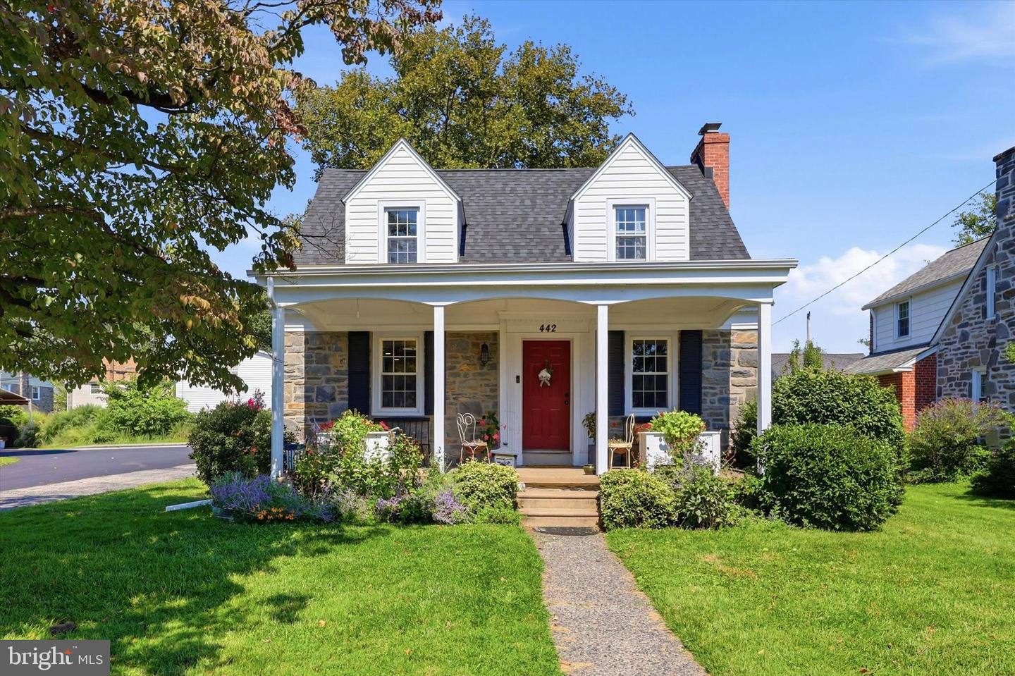 442 Thatcher Rd — photo