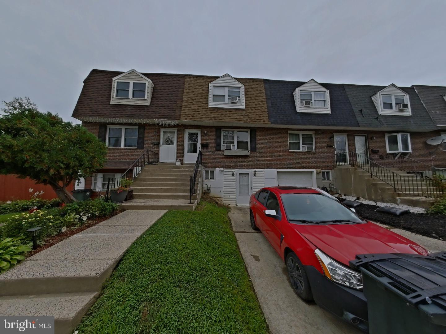 1547 Rainer Rd — photo