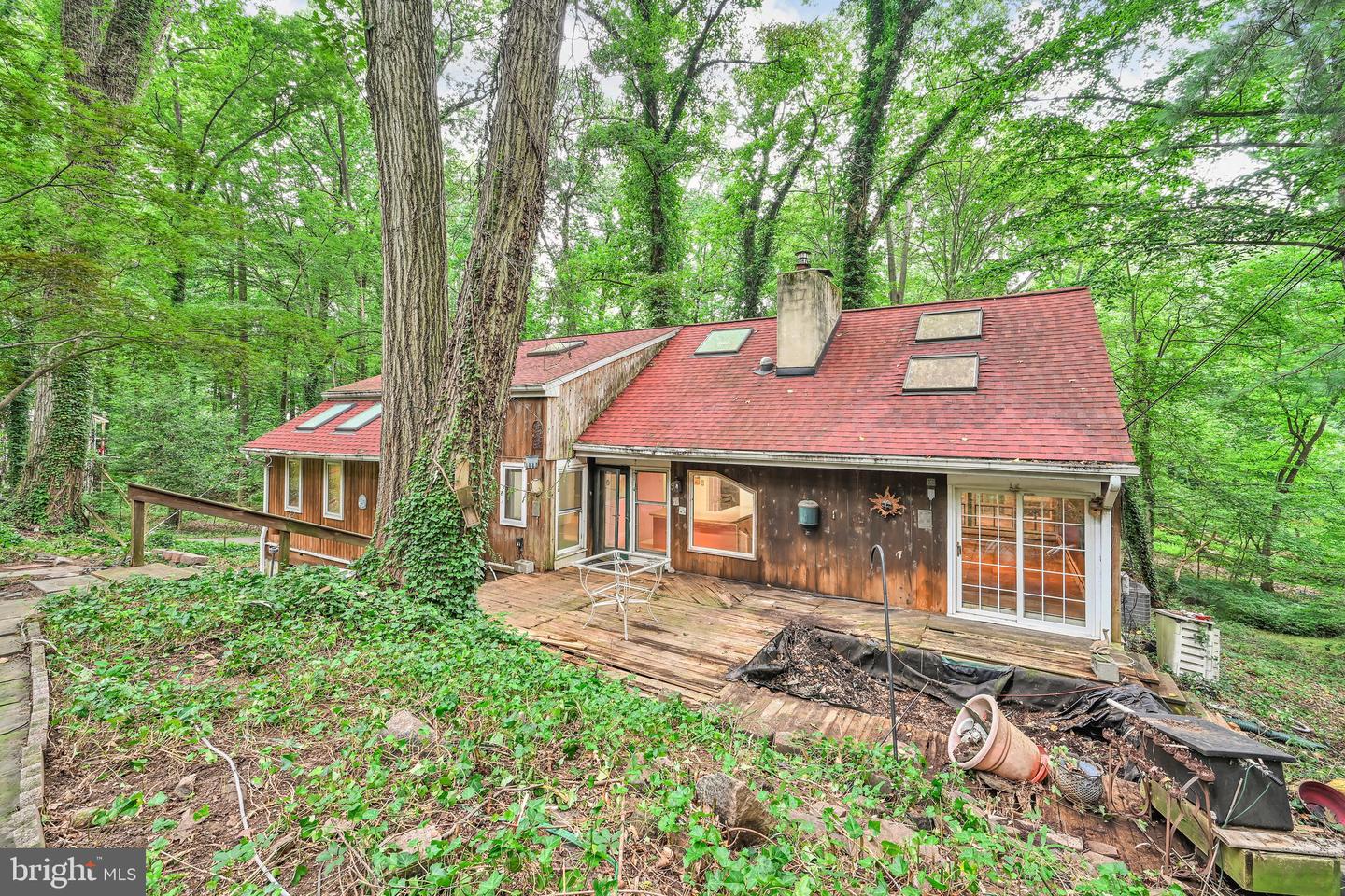 9 Wooded Ln — photo
