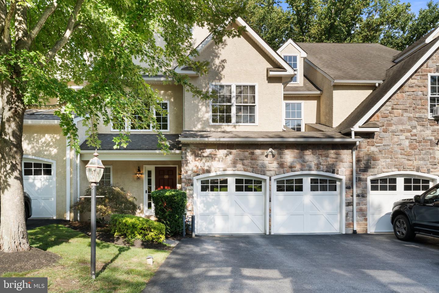 133 Overlook Dr — photo