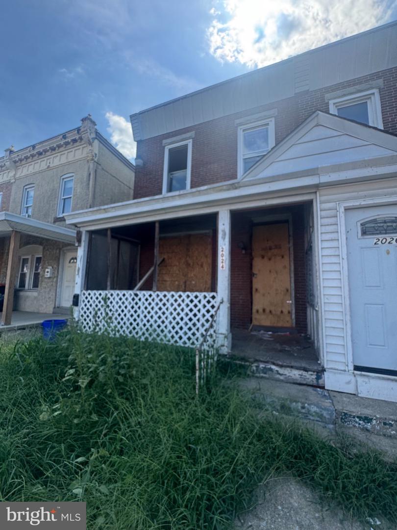 2024 Edgmont Ave — photo