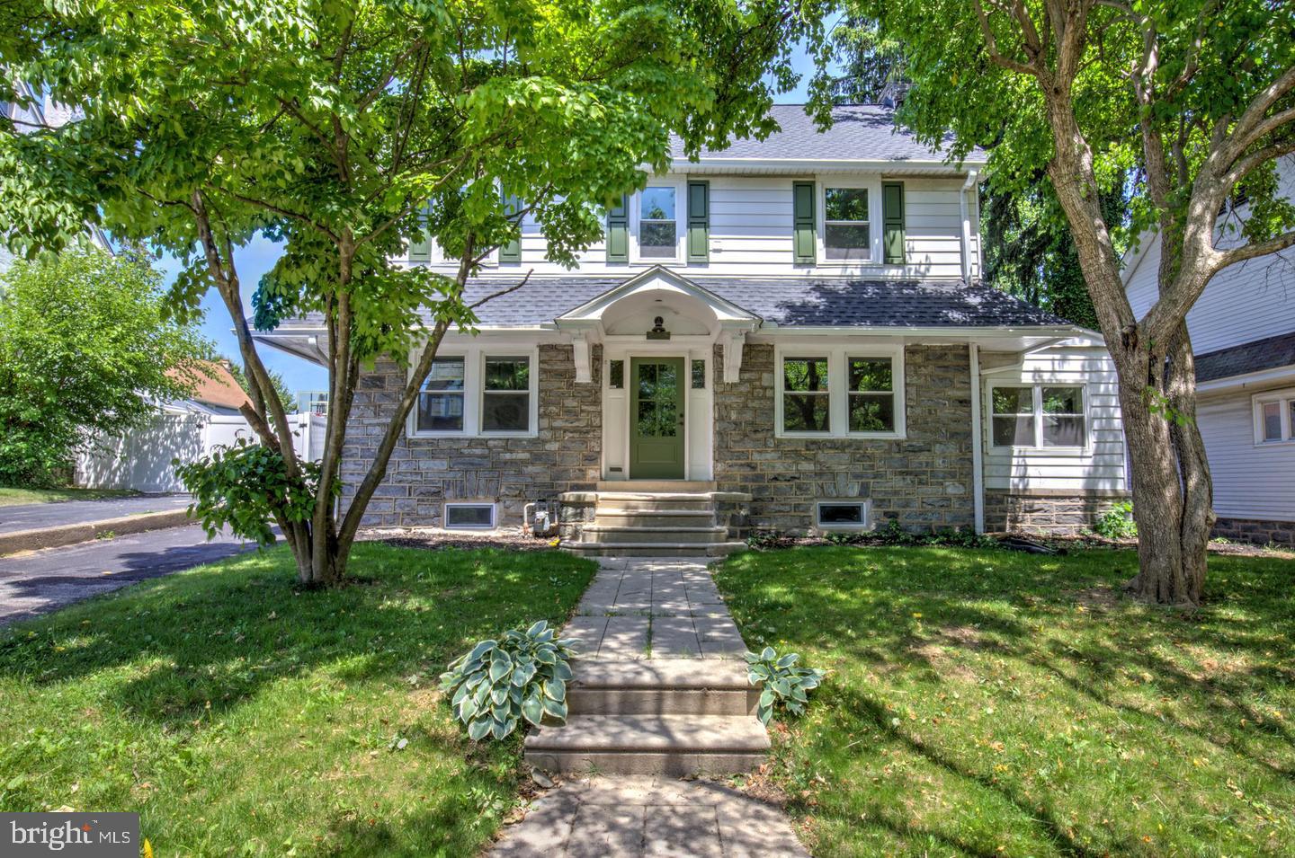 725 Turner Ave — photo