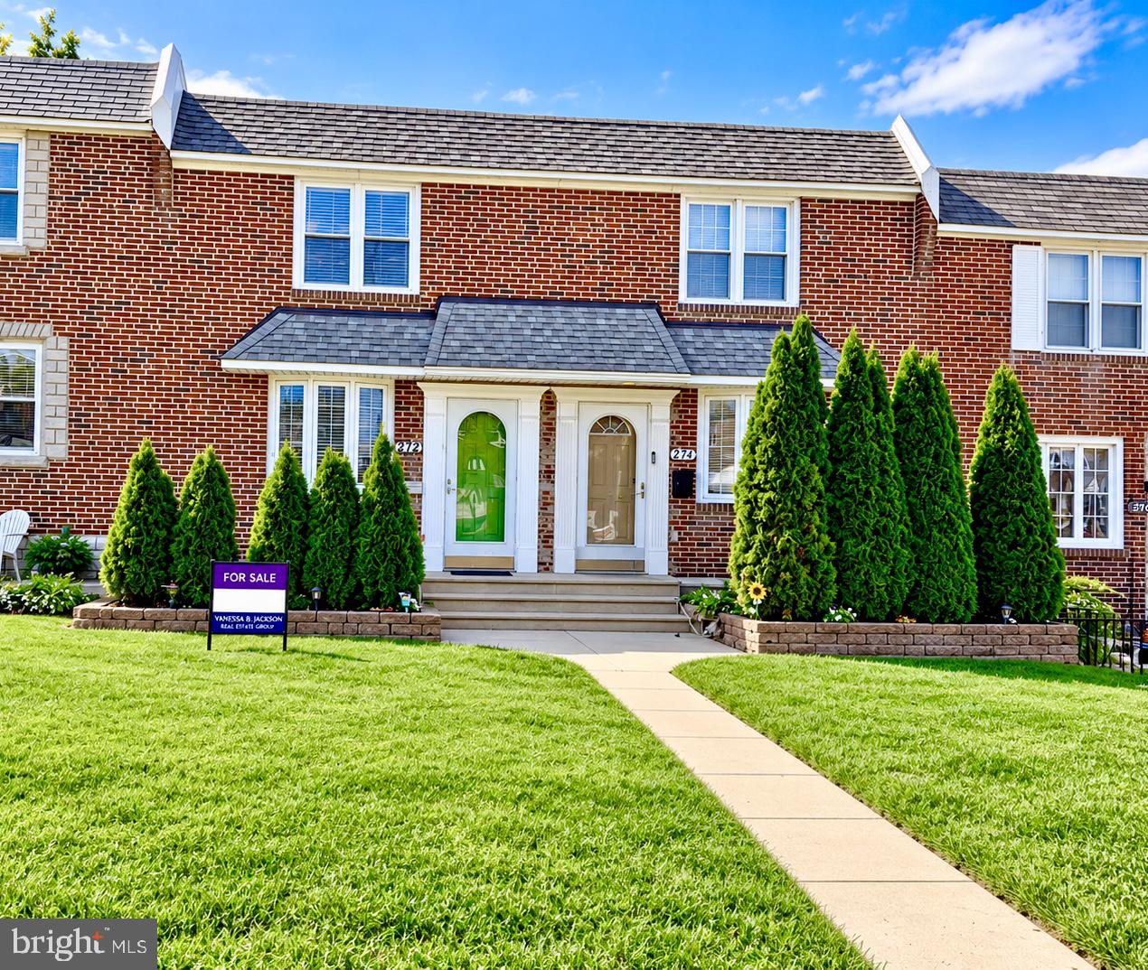 272 Westbrook Dr — photo