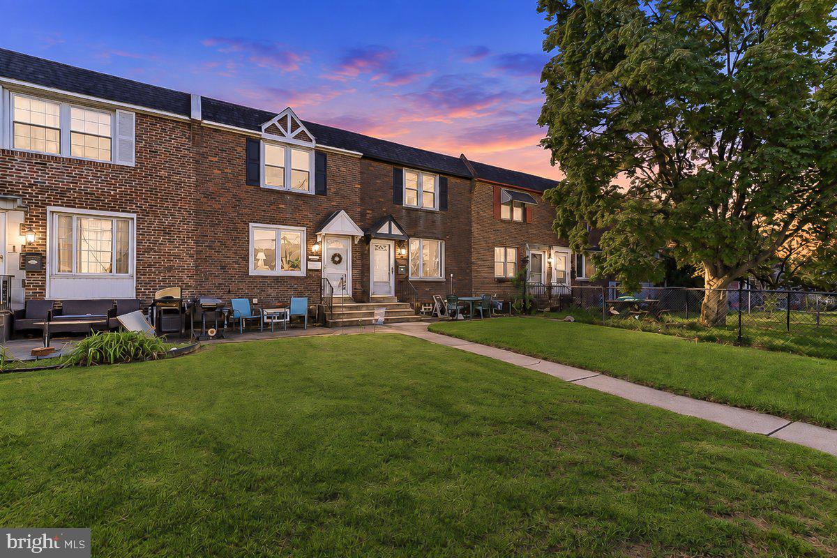 5215 Palmer Mill Rd — photo