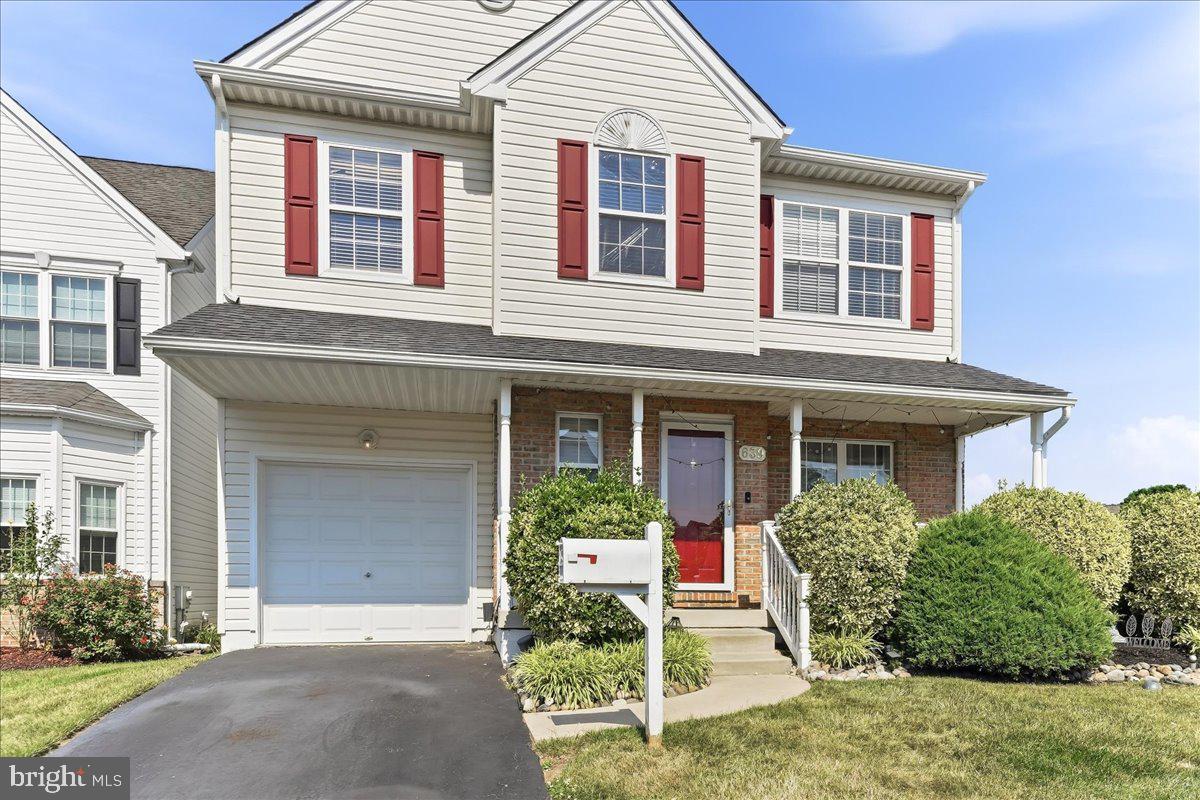 639 Foxglove Dr — photo