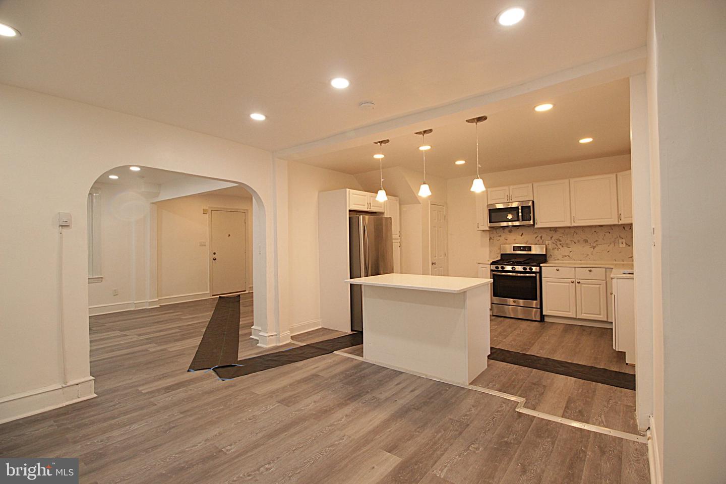 618 Post Road, Marcus Hook, PA 19061 — photo 2