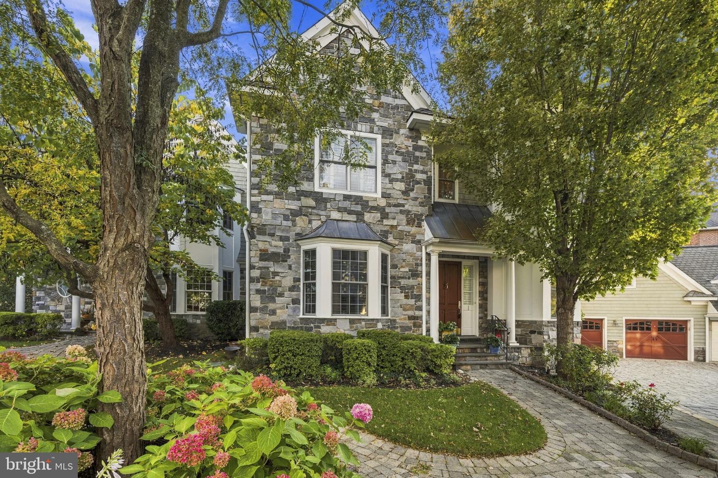 1 Wicklow Ct — photo