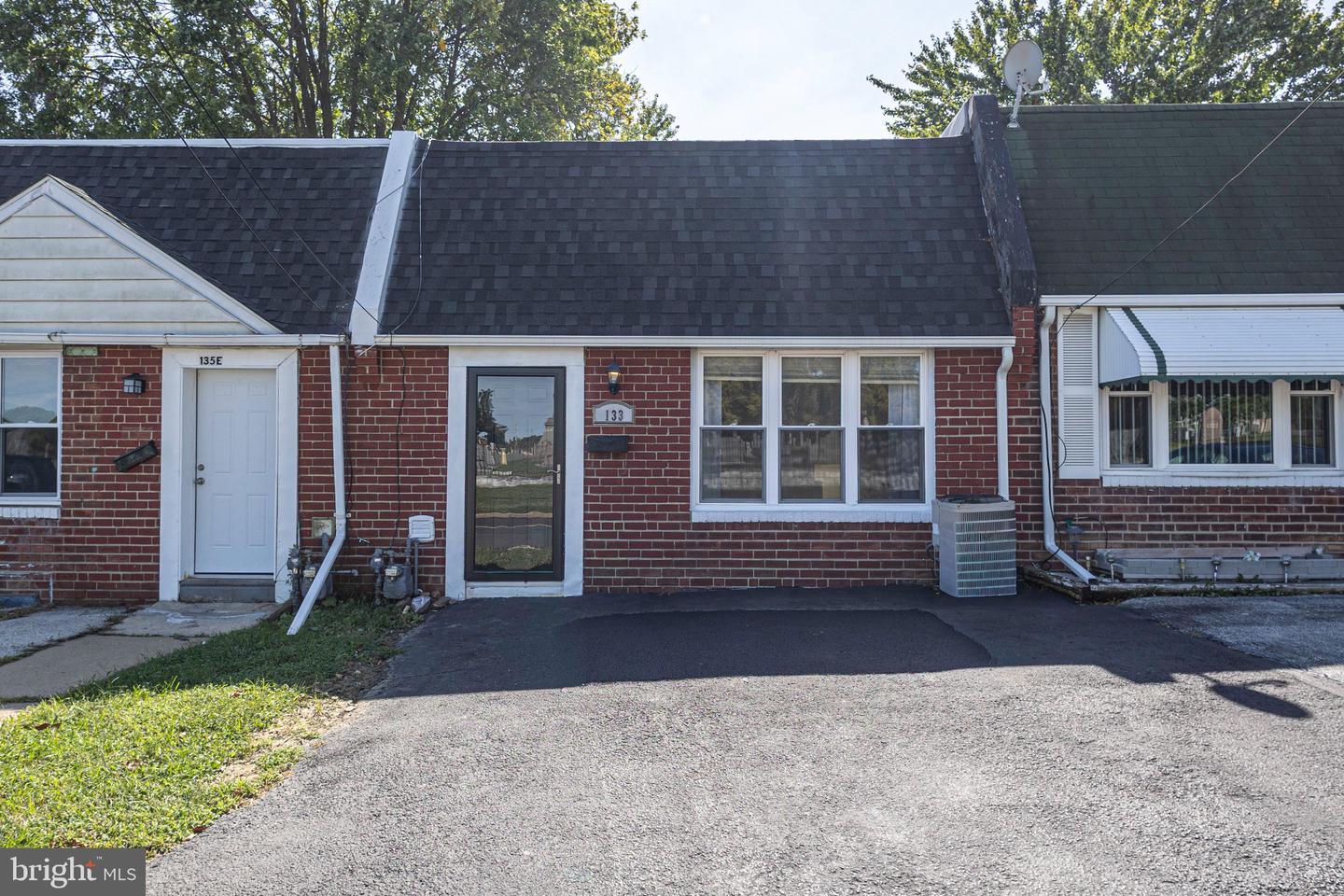 133 E Laughead Ave — photo