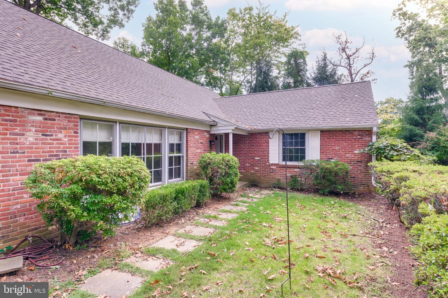 232 Spruce Tree Road, Wayne, PA 19087 — photo 2