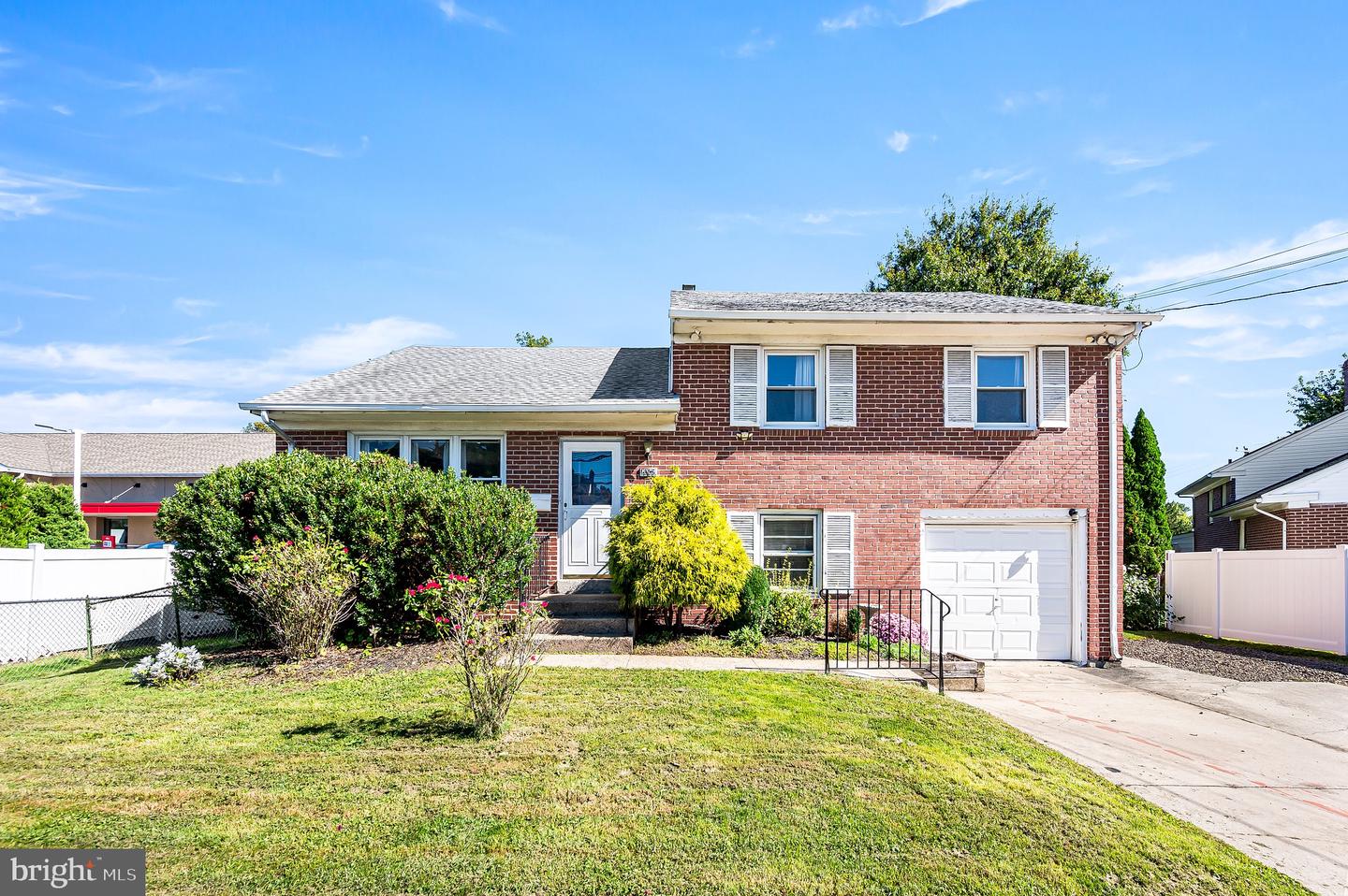 1008 Kedron Ave — photo