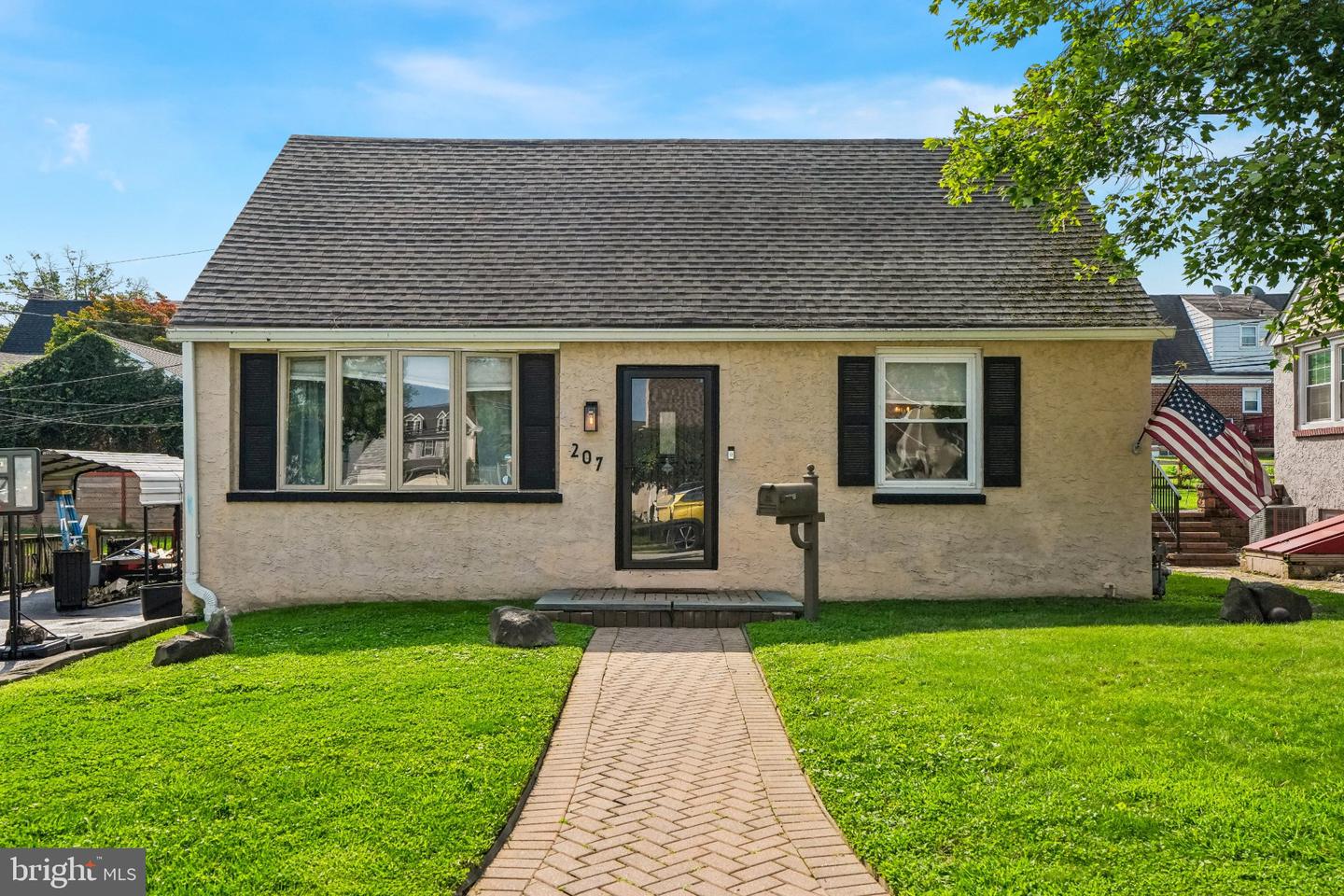 207 Rolling Rd — photo