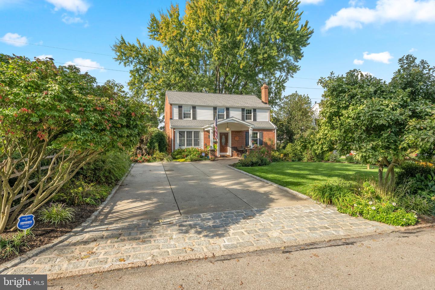 108 Buckingham Dr — photo