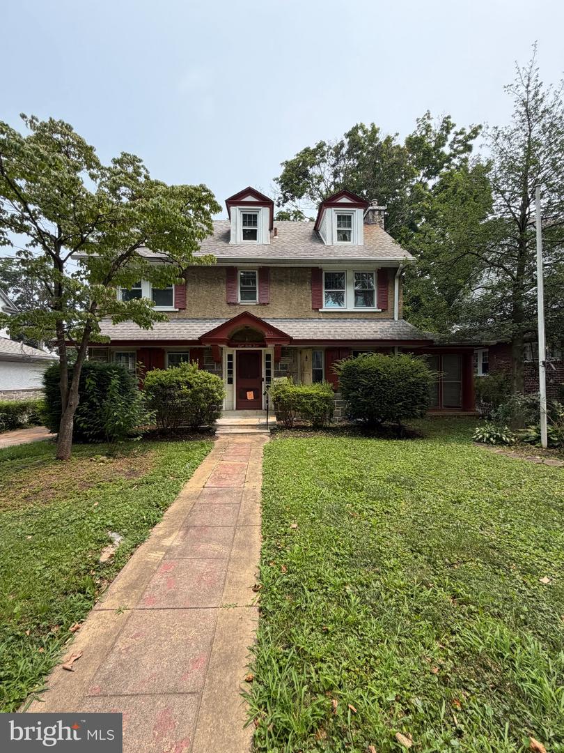 833 Morgan Ave — photo