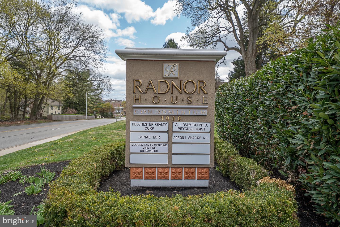 1030 Lancaster Ave #418 — photo