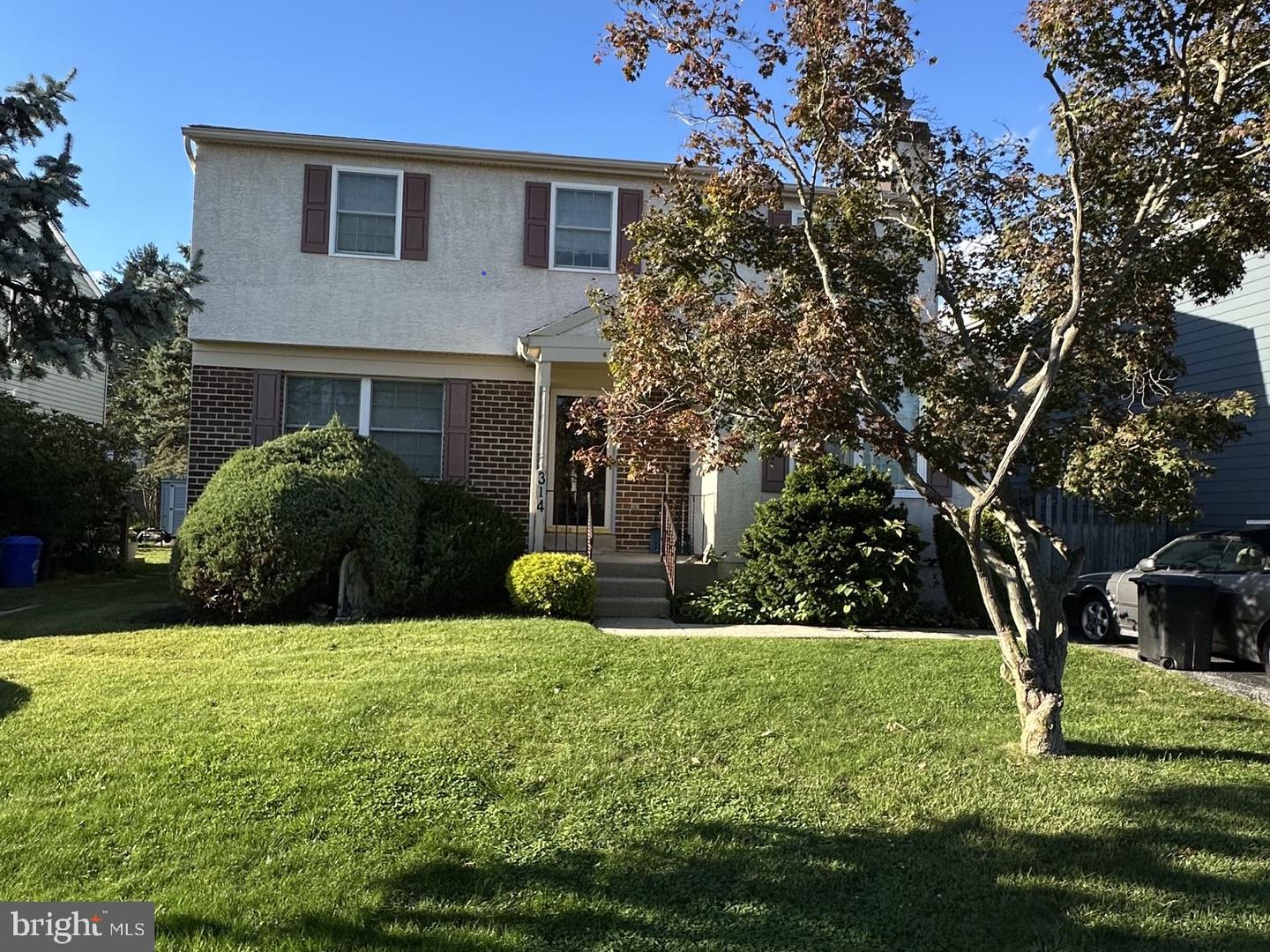 314 Greenbriar Ln — photo