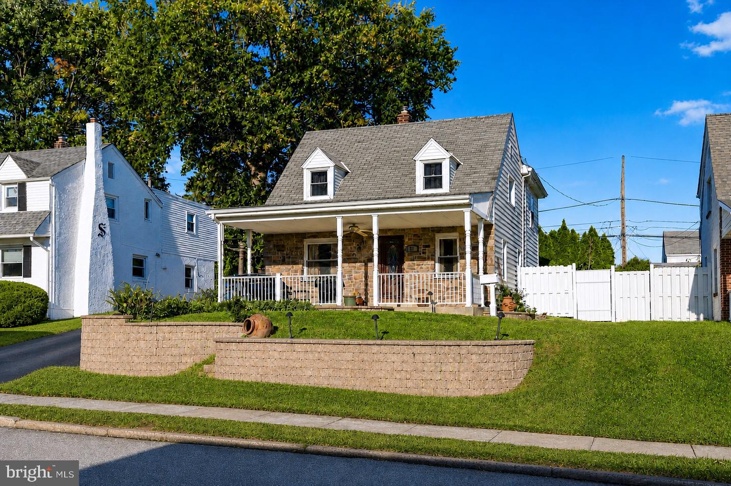 864 Cricket Road, Secane, PA 19018 — photo 2