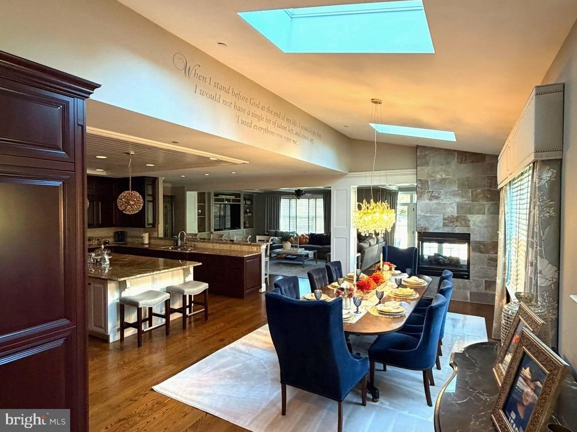 1004 Brick House Farm Ln — photo