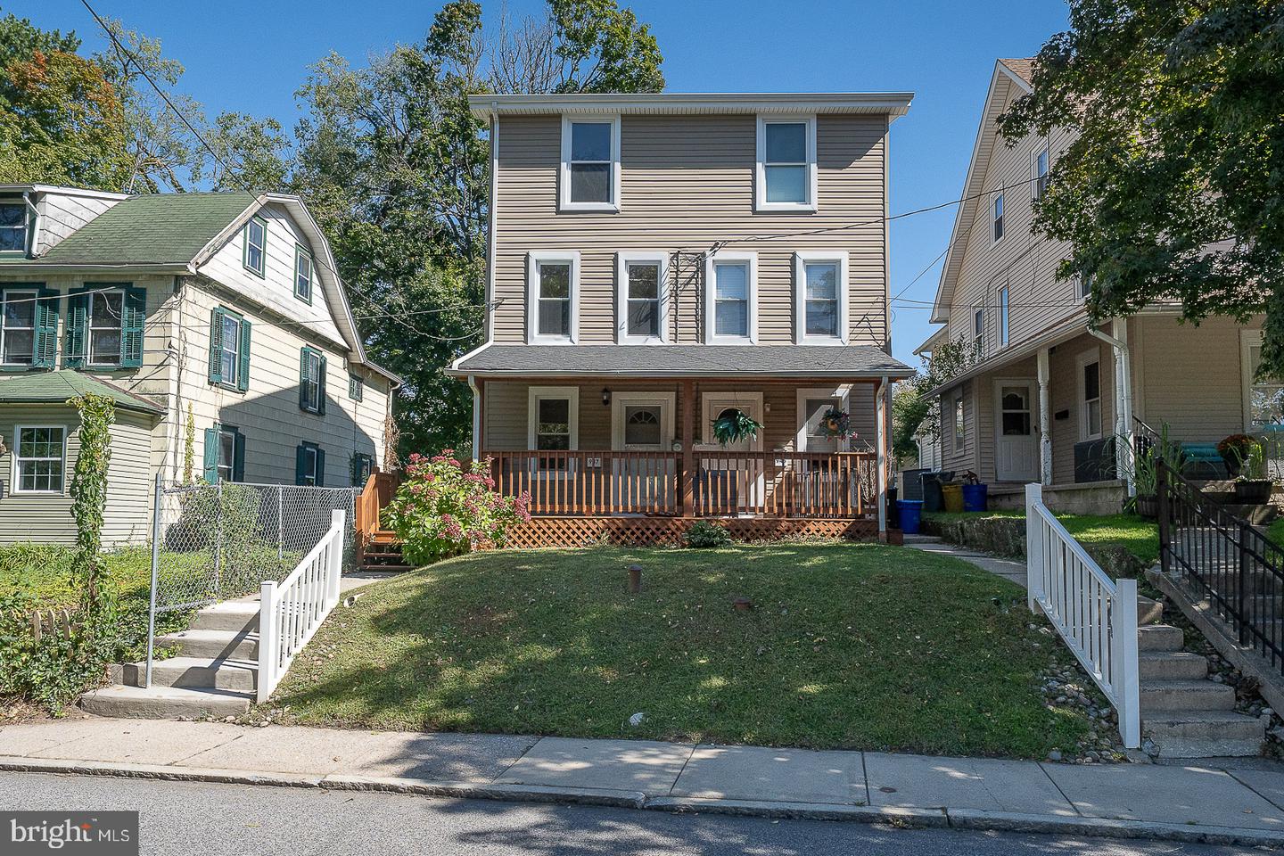 947 Glenbrook Ave — photo
