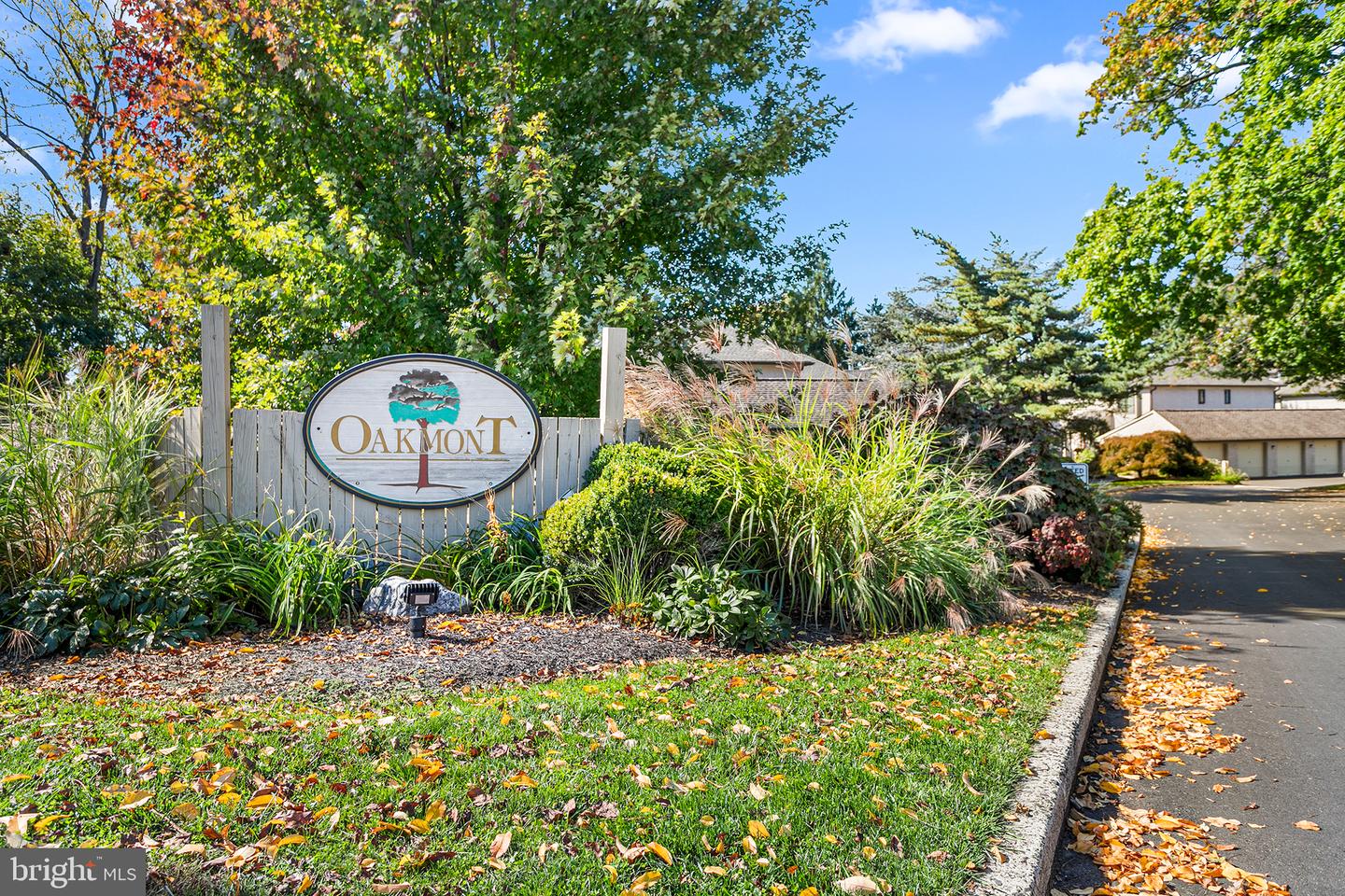 17 Oakmont Pl — photo