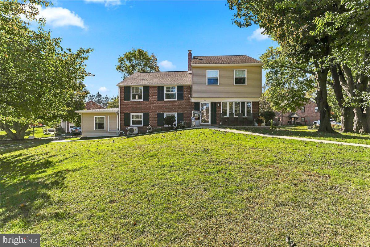 306 Governors Dr — photo