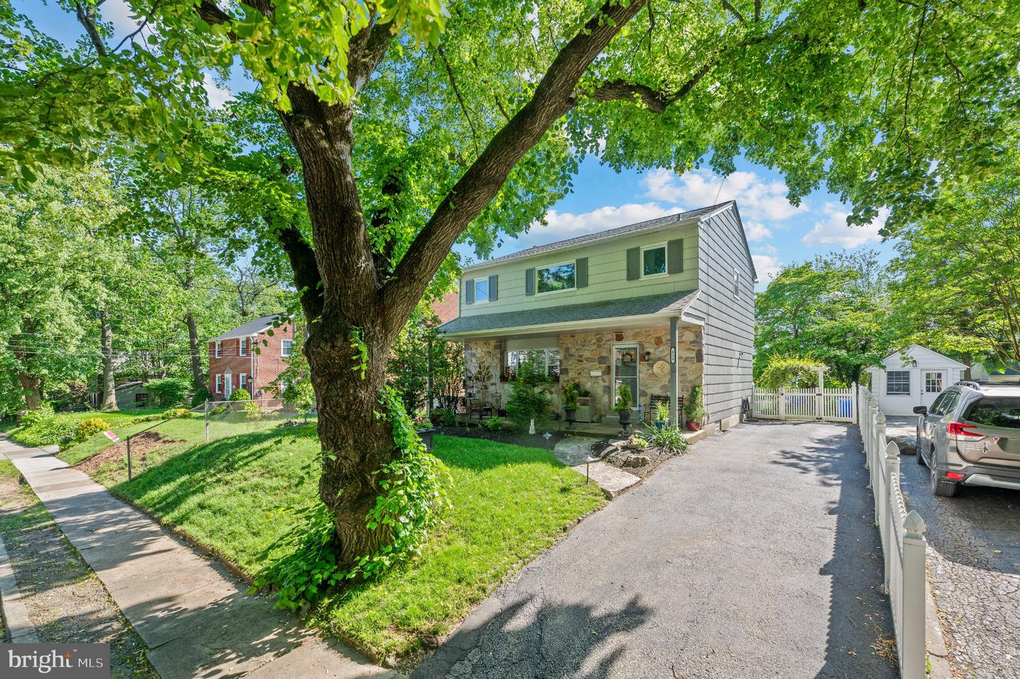 824 Edmonds Ave — photo
