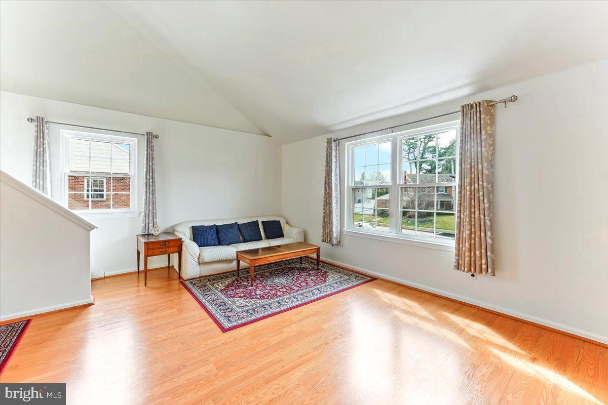 641 W Springfield Road #B3, Springfield, PA 19064 — photo 2