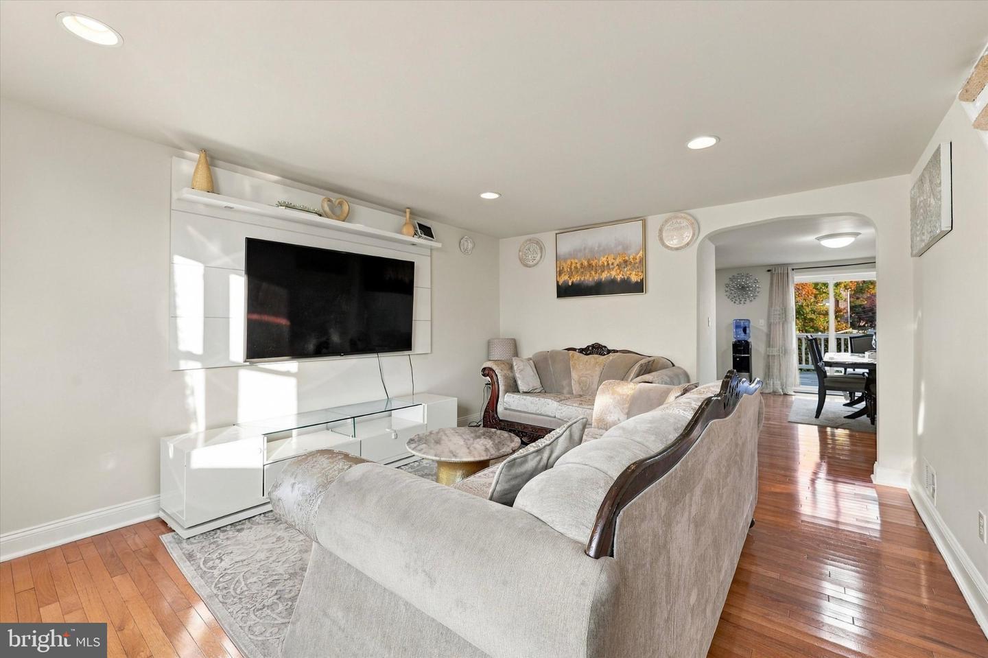 5202 Gramercy Dr — photo