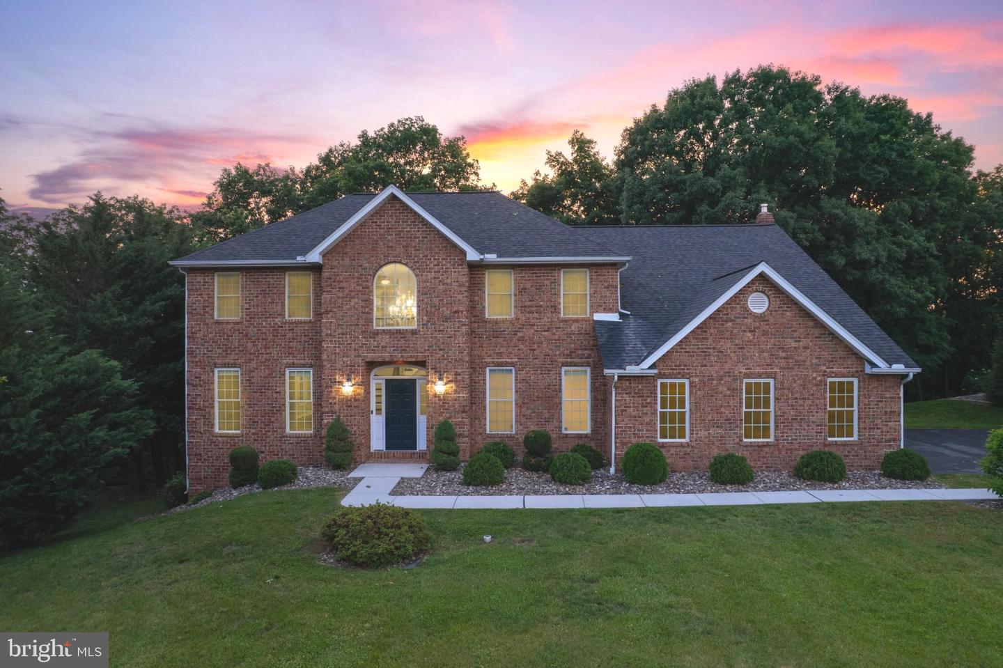 2384 Castlegreen Drive — photo