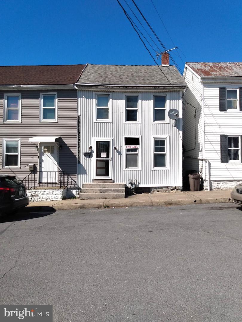 139 W Second St — photo