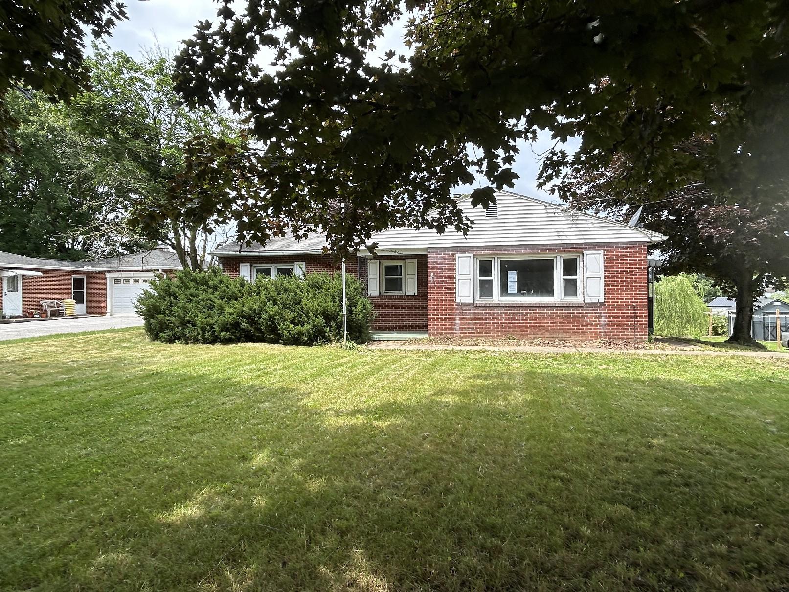 761 Warm Spring Road, Chambersburg, PA 17202