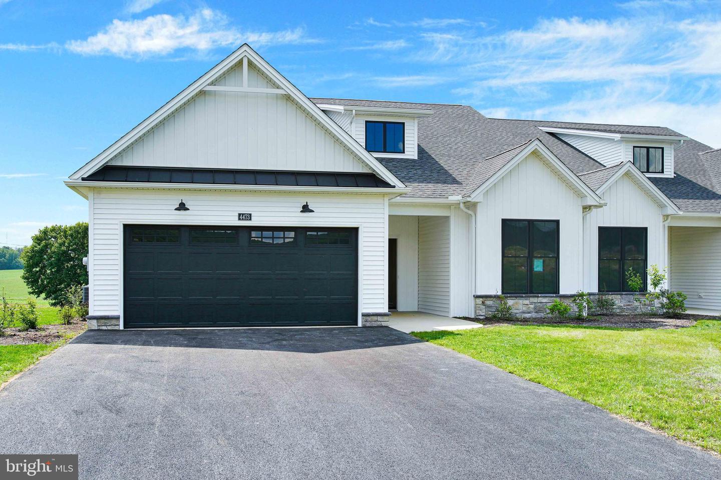 7688 Thrush Ln — photo