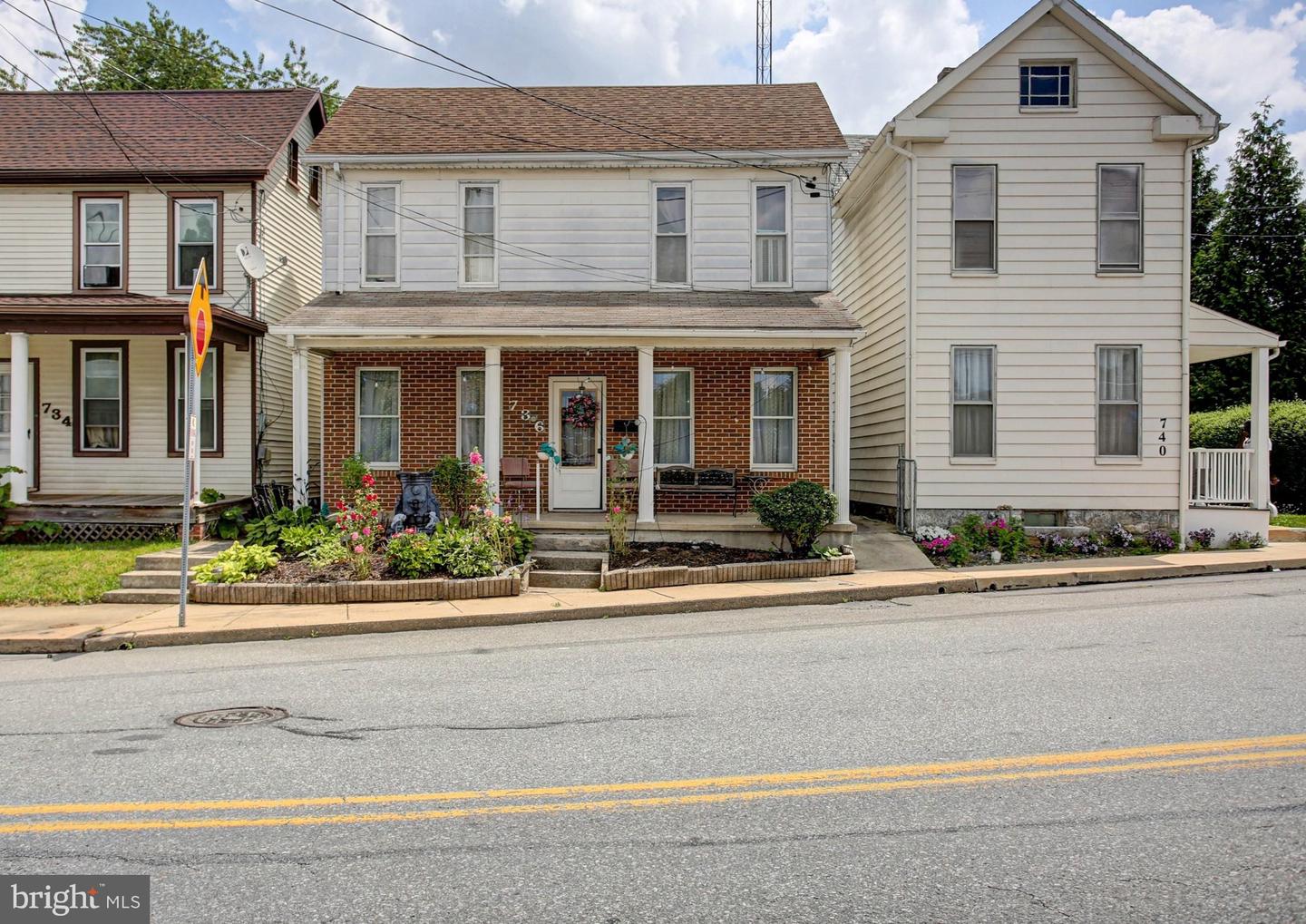 736 S Second Street — photo
