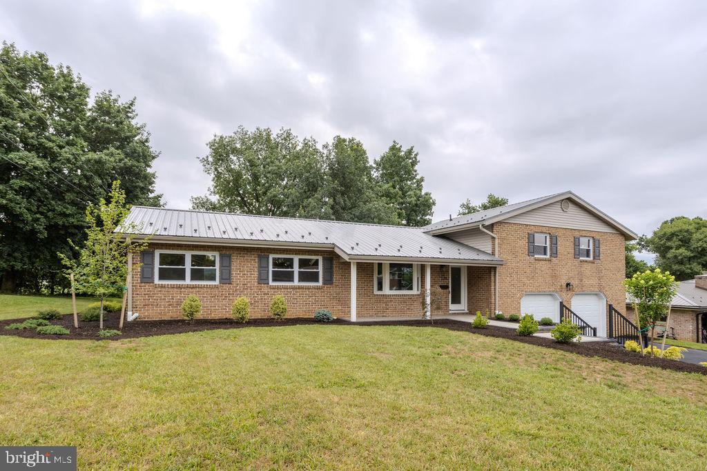 220 Hartzell Drive — photo